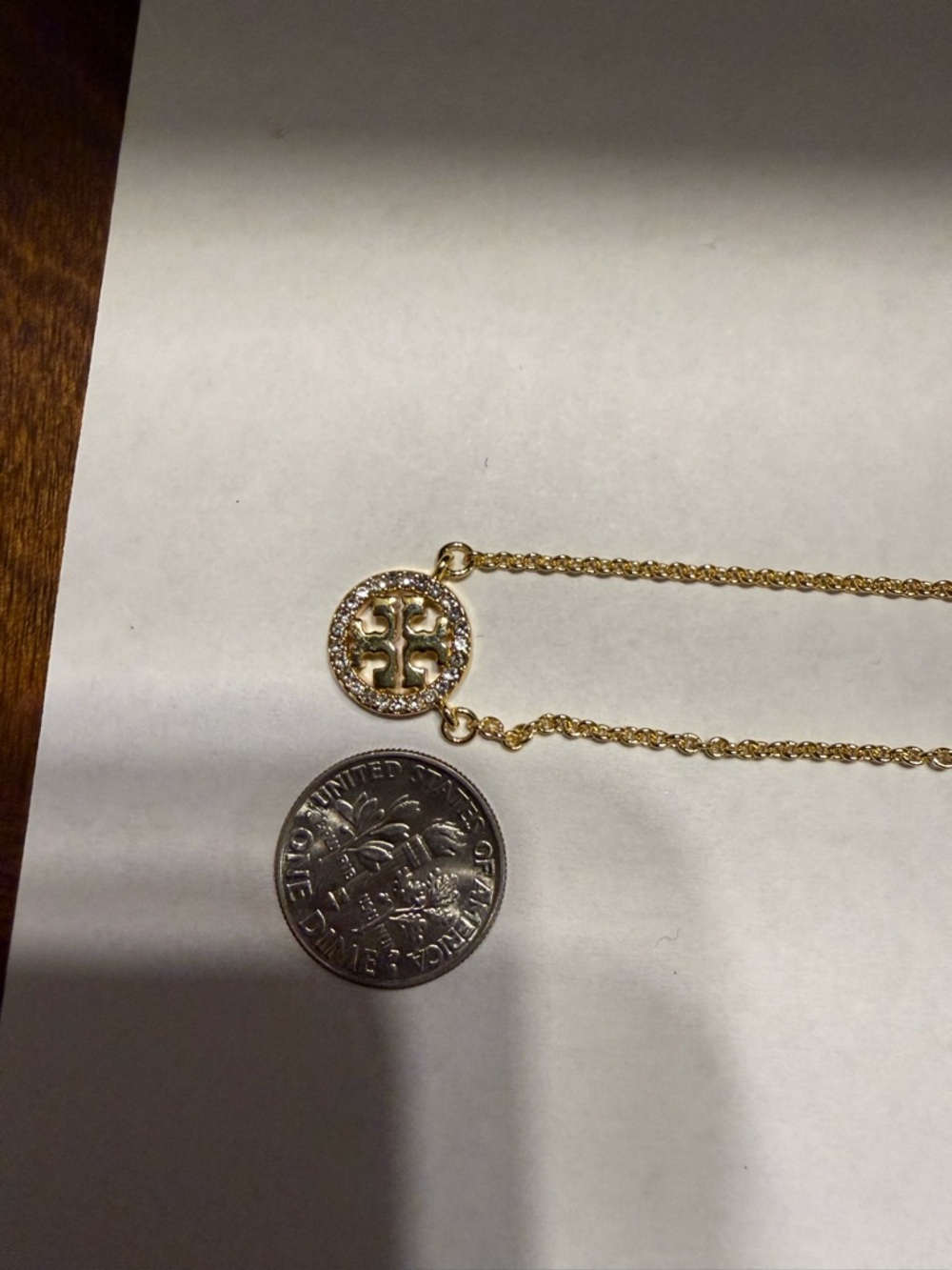 NEW Tory Burch Icon logo diamond pave round accent golden Necklace - Picture 4 of 5